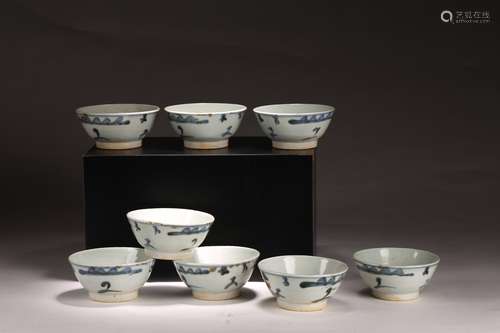 SET OF UNDERGLAZED BLUE AND WHITE BOWLS AND JARS