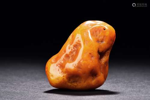 A NATURALISTIC AMBER ROCK