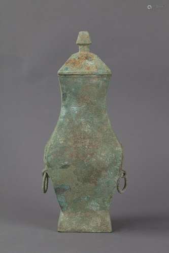 AN ARCHAISTIC BRONZE LEI VESSEL