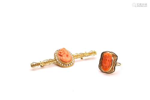 SET OF TWO 14K GOLD CORAL INSET RINGS AND BROOCH