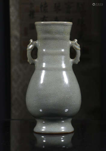Ge kiln amphora vase