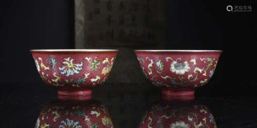 a pair of pastel-studded floral pattern bowls from Yongzheng year system