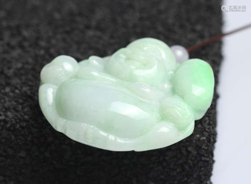 Emerald smiled Buddha pendant
