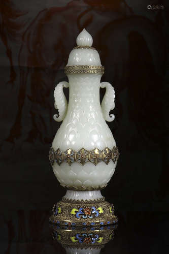 White Jade vase