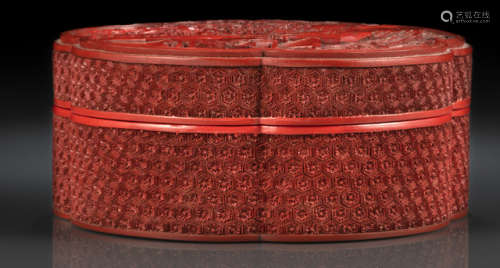 清18世纪 剔红桐荫鉴古图梅花式盖盒