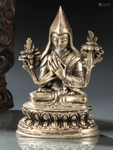 清19世纪，西藏风格 宗喀巴莲座银坐像