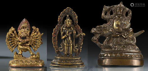 约19世纪，西藏地区或尼泊尔风格 铜像三