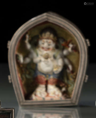 中国19/20世纪，西藏风格 金属胎如意寳大黑天神龛像式护身符