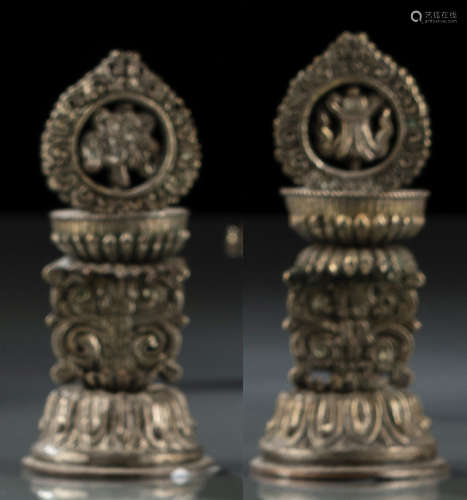 约清19世纪，西藏风格 镀银供器组件二