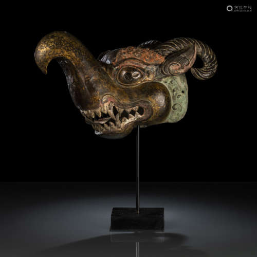 约清18世纪，西藏风格 铜鎏金摩羯首形法舞面具