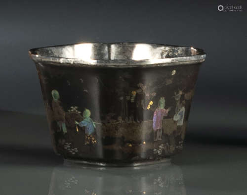 清18世纪 漆地螺钿细镶人物图杯
