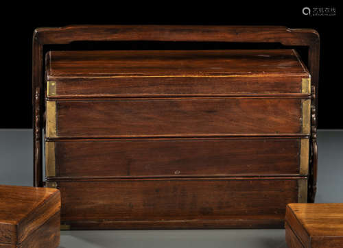 约清18世纪 黄花梨雕提盒