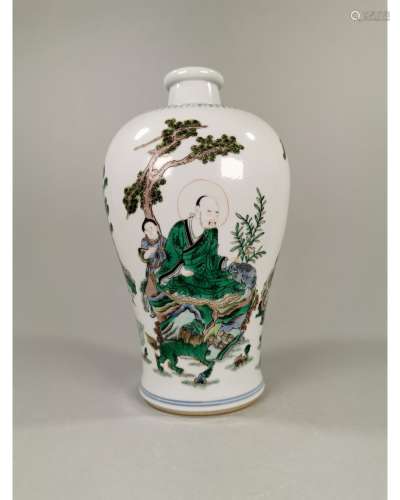 CHINESE PORCELAIN VASE WITH SCHOLAR