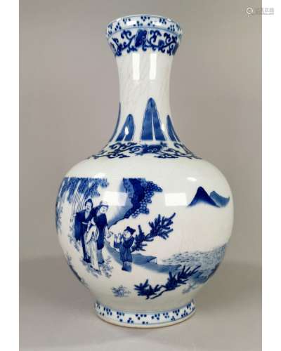 CHINESE BLUE AND WHITE PORCELAIN VASE