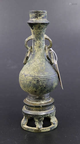青铜花瓶