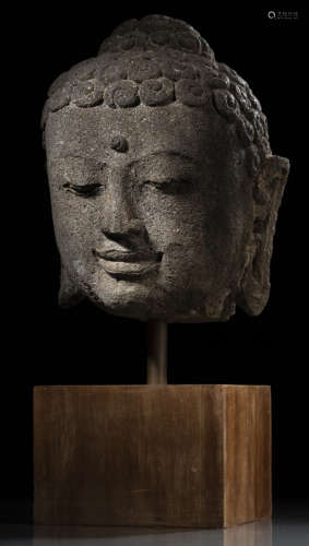 Feiner Kopf des Buddha Shakyamuni aus Vulkanstein