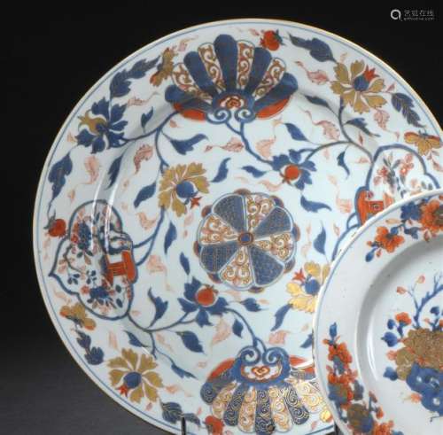 Grand plat en porcelaine Imari chinois Chine, XVII…