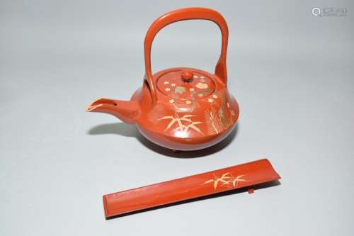 Japanese Maki-e Red Lacquer Tea Pot