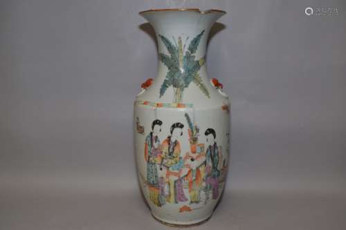 Late Qing Chinese Famille Rose Vase