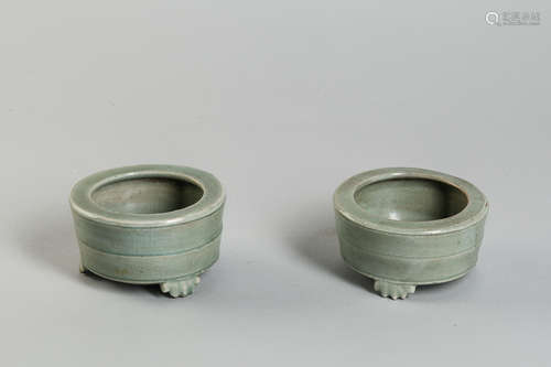 ming longquan pair of tripod incense burner