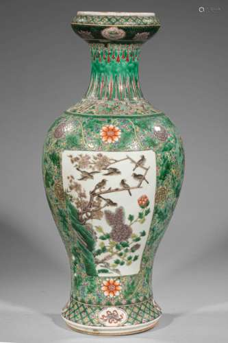 Qing green family porcelain vase