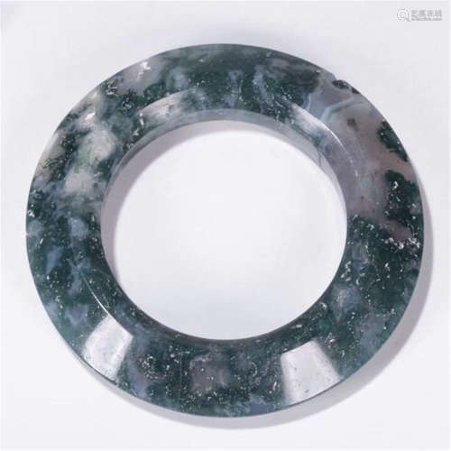 A CHINESE ANCIENT AGATE ROUNG RING
