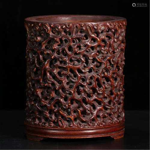 A CHINESE ANCIENT BAMBOO SCHOLAR BRUSH POT