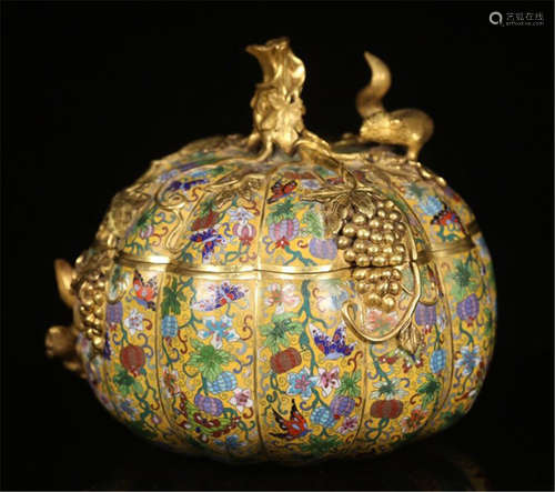 A CHINESE CLOISONNE GILT MELON LIDDER BOX