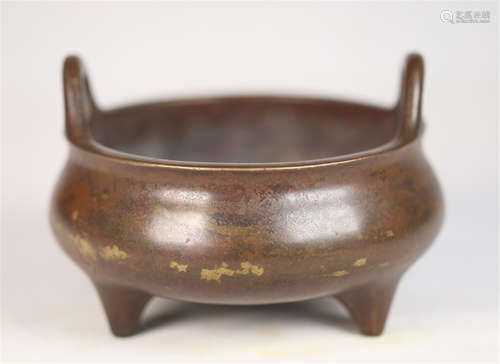 A CHINESE BRONZE DOUBLE EARS DRAGON BOTTOM CENSER