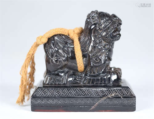 A CHINESE ANCIENT ROCK CRYSTAL BEAST SEAL