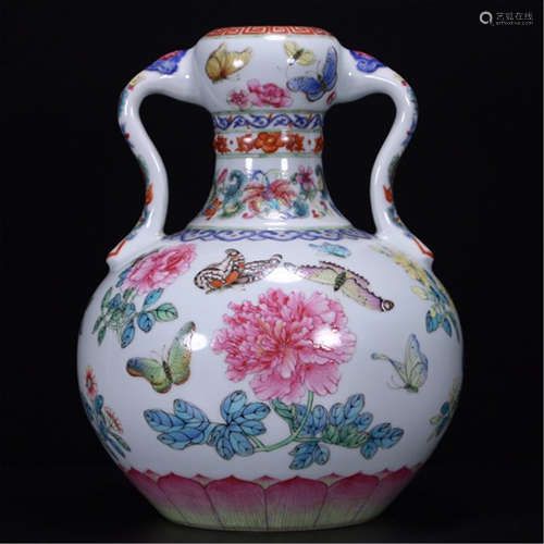 A CHINESE PORCELAIN FAMILLE ROSE FLOWER DOUBLE EARS VASE