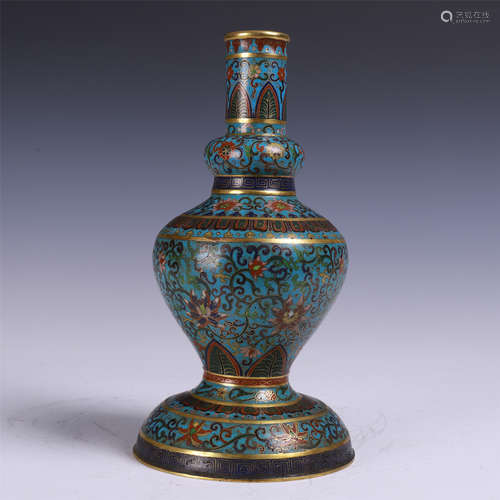 A CHINESE CLOISONNE GLIT GOURD VASE