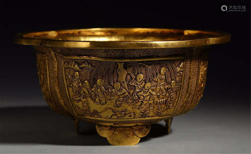 A CHINESE GILT BRONZE FIGURE BASIN