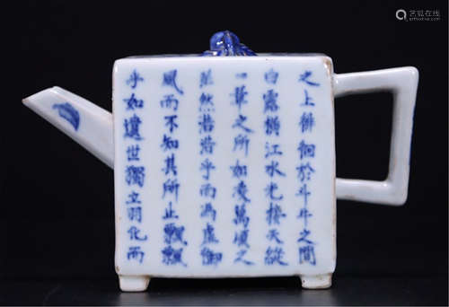 A CHINESE PORCELAIN BLUE AND WHITE SQUARE TEA POT