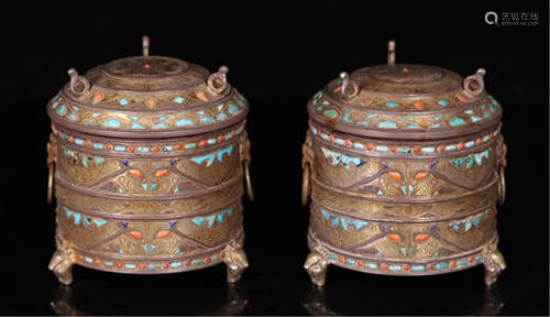 A PAIR OF CHINESE GILT SILVER FOOD BOXES