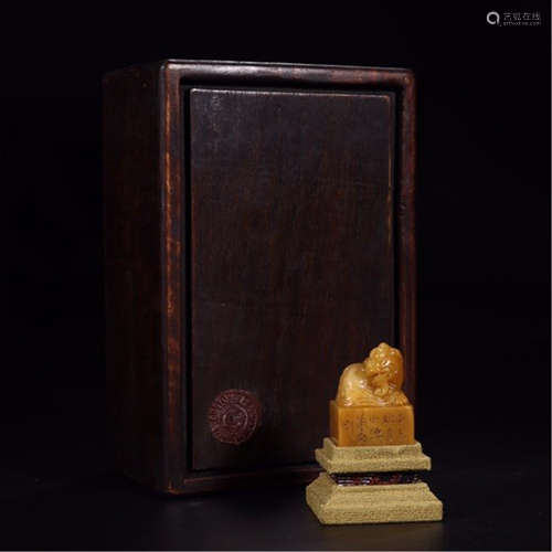 CHINESE SOAPSTONE TIANHUANG JADE SQUARE SEAL