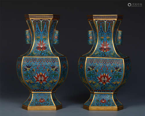 A PAIR OF CHINESE CLOISONNE HEXAGONAL DOUBLE EARS VASES