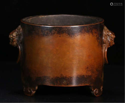 A CHINESE BRONZE DOUBLE LIONS EARS ROUND CENSER