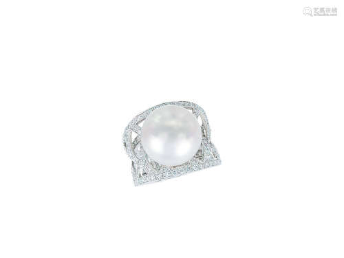 珍珠配鑽石戒指鑲18K白金