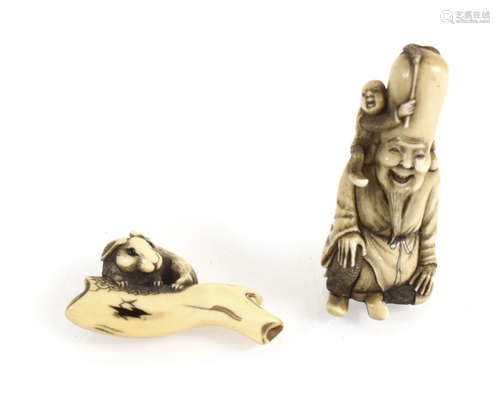 ZWEI NETSUKE: HASE UND