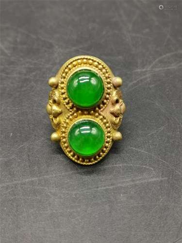 Chinese Ring w Green Stone