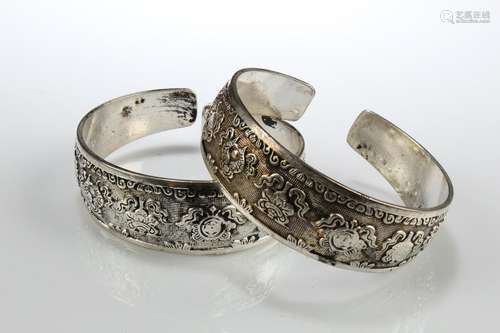 A Pair of Chinese Bangles