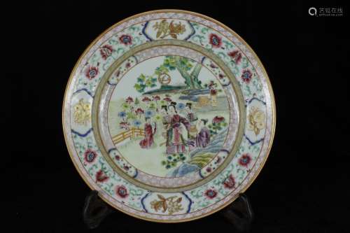 A Chinese Famille-Rose Porcelain Plate