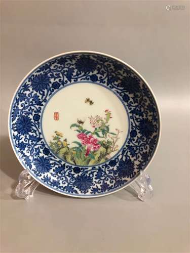 A Chinese Blue and White Famille-Rose Porcelain Plate