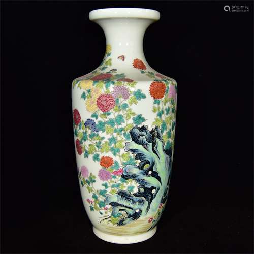 A Chinese Famille-Rose Porcelain Vase