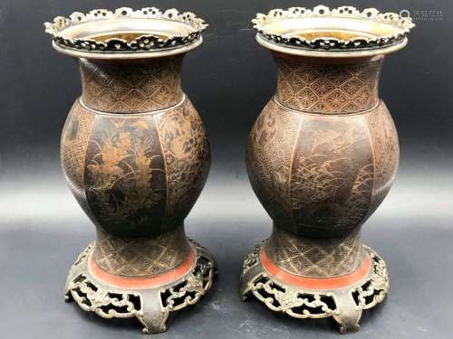 Paire (2) de vases de forme hexagonale, ancienneme…
