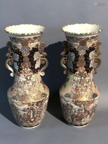 Importante paire (2) de vases balustre en faïence …