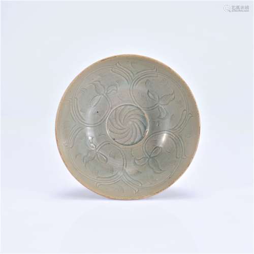 A YUE YAO CARVED BOWL