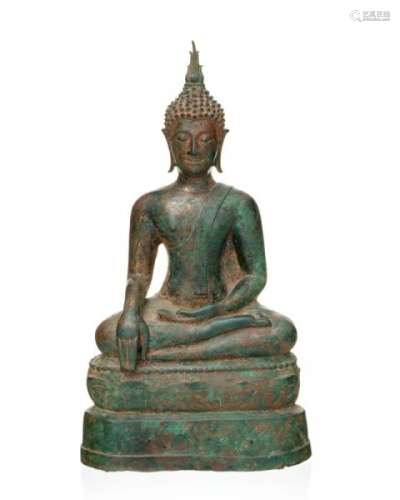 Bouddha assis, sculpture en bronze, Thaïlande, époque Ayutthaya, sur un piédestal [...]