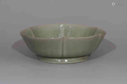 A Chinese Celadon Glazed Porcelain Bowl 